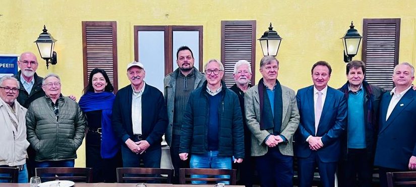 Associação Paranaense de Engenheiros Eletricistas (APEE) celebra 40 Anos